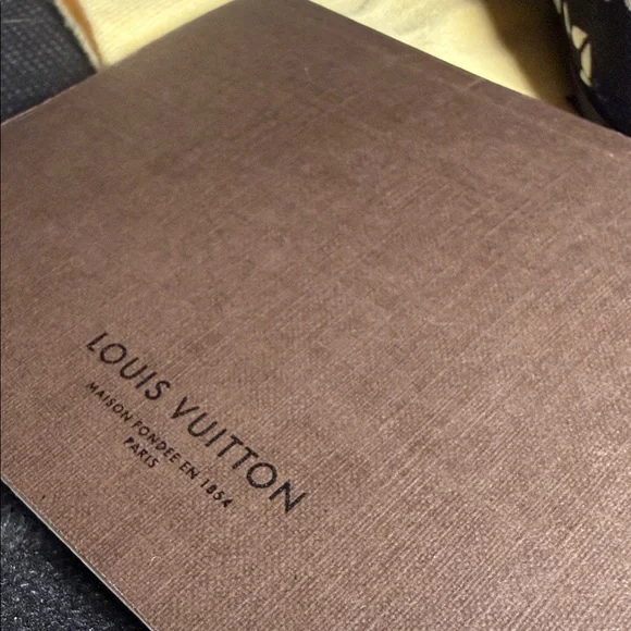 Louis Vuitton 2011 Marc Jacobs Era Heart Print Bow Wedge Sandals - Picture 3 of 11